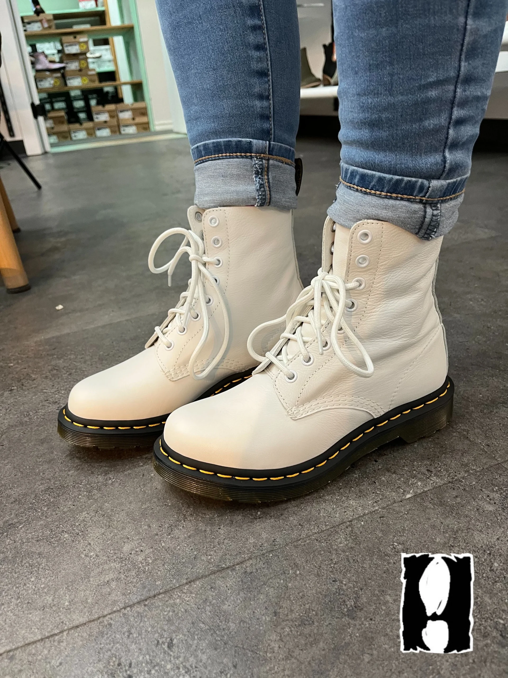1460 PASCAL DR. MARTENS BOTTE URBAINE – Image 3