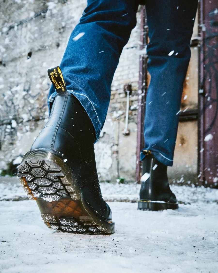 1460 BLIZZARD DR. MARTENS BOTTE HIVER URBAINE – Image 3